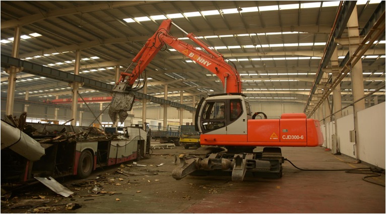 電動報(bào)廢汽車拆解機(jī).jpg