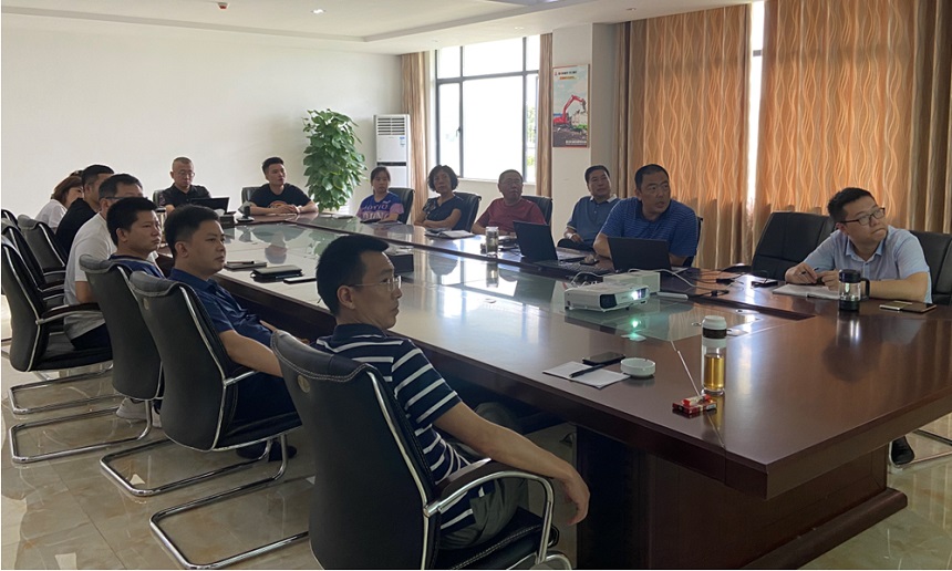 抓鋼機(jī)培訓(xùn).jpg 抓鋼機(jī)培訓(xùn).jpg