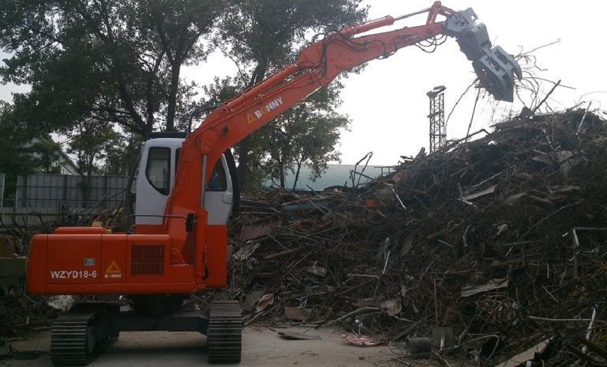 電動抓鋼機配叉形斗.jpg 電動抓鋼機配叉形斗.jpg