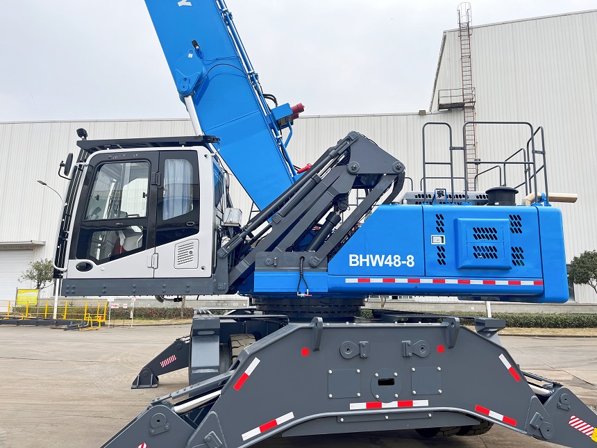 抓料機(jī).jpg 抓料機(jī).jpg