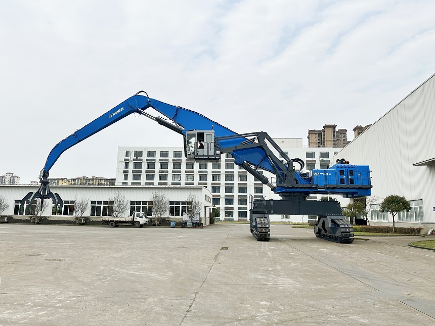 抓料機.jpg 抓料機.jpg