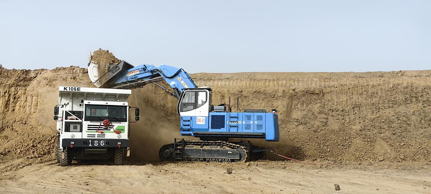 挖掘機(jī).png 挖掘機(jī).png